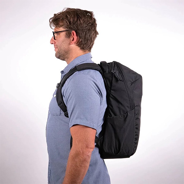 EVERGOODS CHZ22 - Civic Half Zip 22L Solution Black [エバー