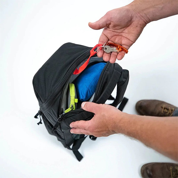 EVERGOODS CHZ22 - Civic Half Zip 22L Solution Black [エバー