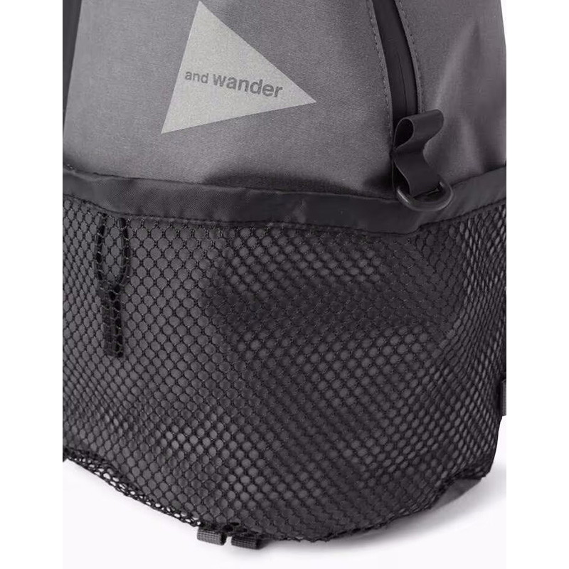 and wander PE/CO 20L daypack d.khaki [アンドワンダー]
