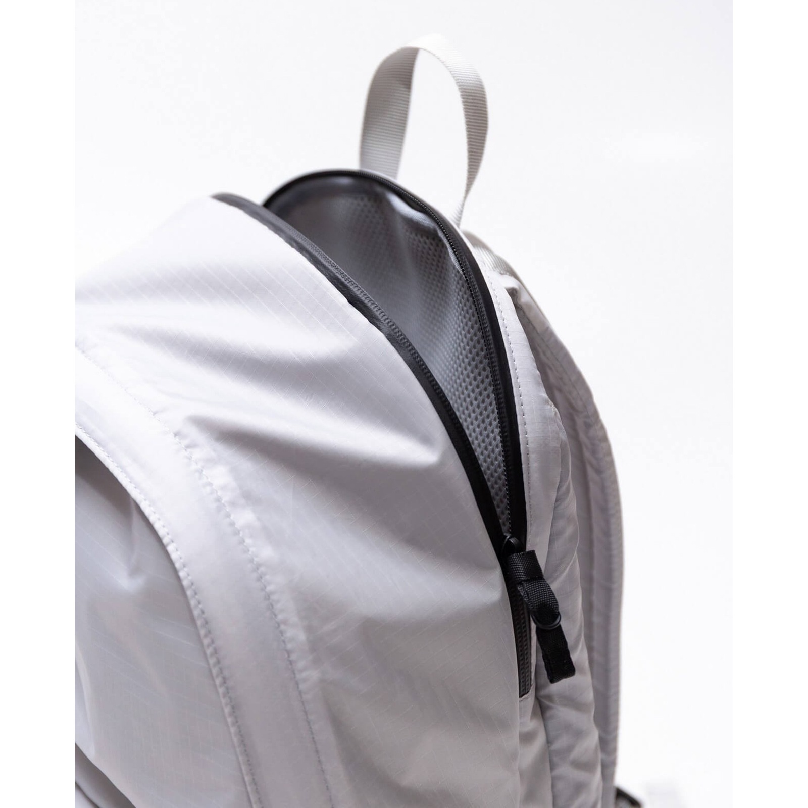 [当日出荷可] LC by LOWERCASE LC DAYPACK LITE 30L OffWhite [エルシーバイロウワーケース]