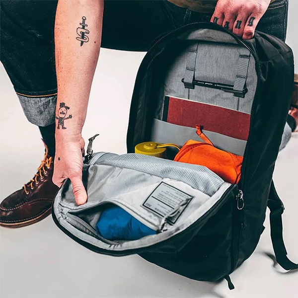 [当日出荷可] EVERGOODS CPL24 - Civic Panel Loader 24L Solution Black [エバーグッズ]