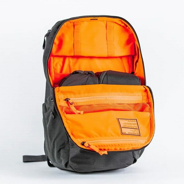 値下げ中 EVERGOODS CIVIC HALF ZIP 22L エバーグッズ CIVIC HALF ZIP 22L – EVERGOODS Japan