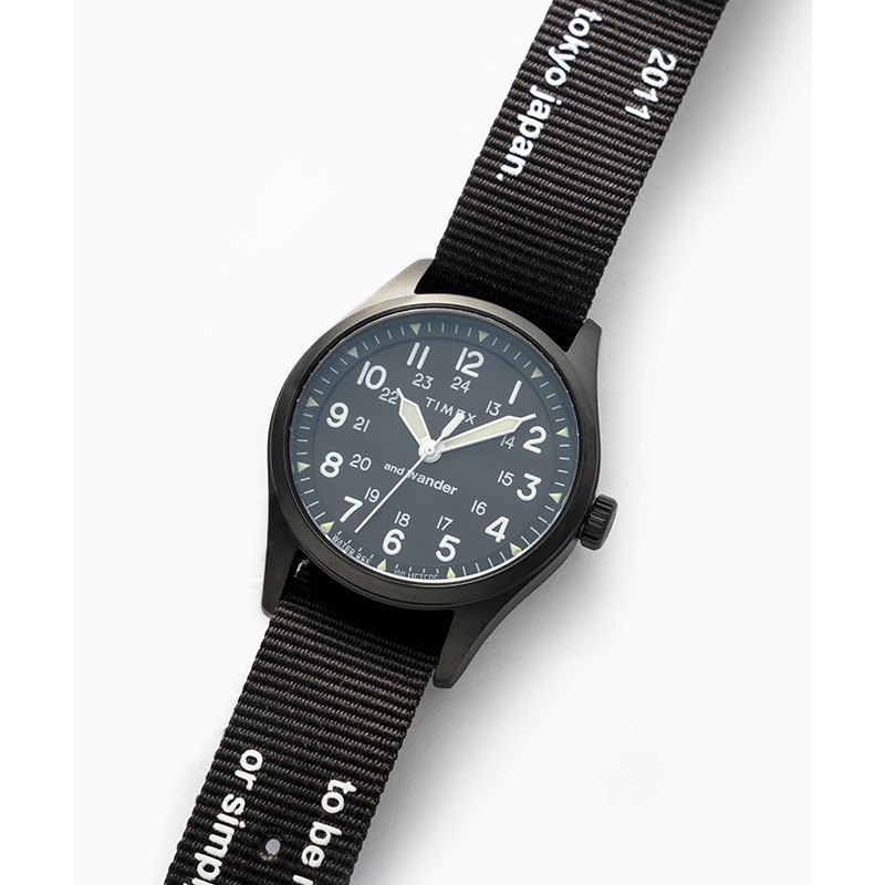 and wander TIMEX × and wander EXPEDITION NORTH FIELD POST SOLAR black [アンドワンダー]