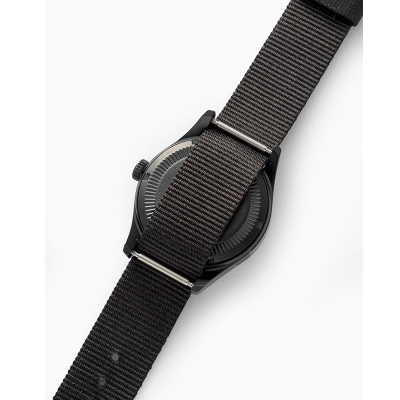 and wander TIMEX × and wander EXPEDITION NORTH FIELD POST SOLAR black [アンドワンダー]