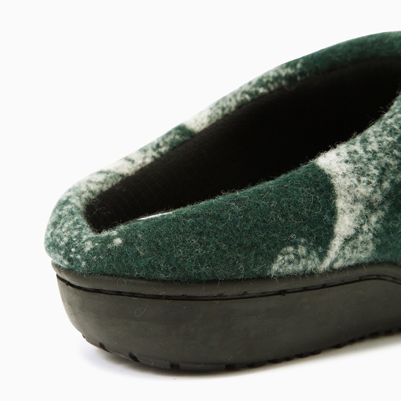 and wander SUBU × and wander mountain camo wool permanent sandal green [アンドワンダー]
