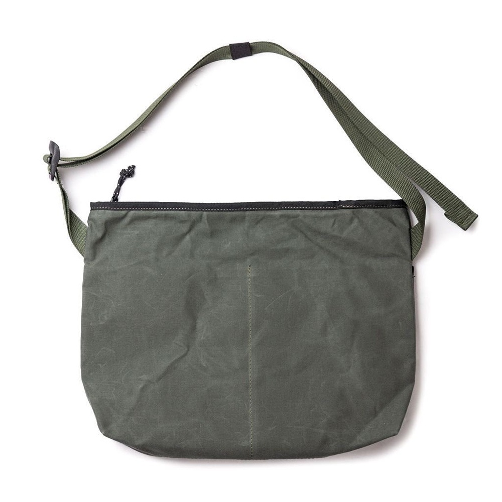BLUE LUG stroll sacoche wax olive [ブルーラグ]