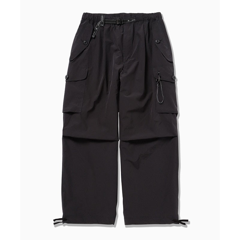 [当日出荷可] and wander oversized cargo pants black [アンドワンダー]