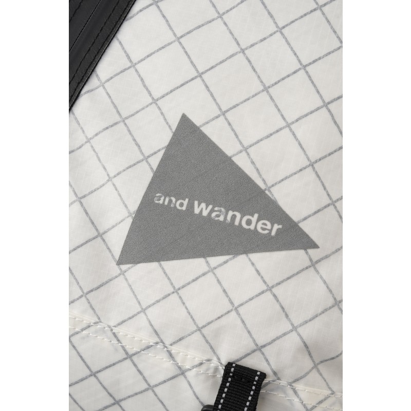 and wander ECOPAK 18L backpack off white [アンドワンダー]