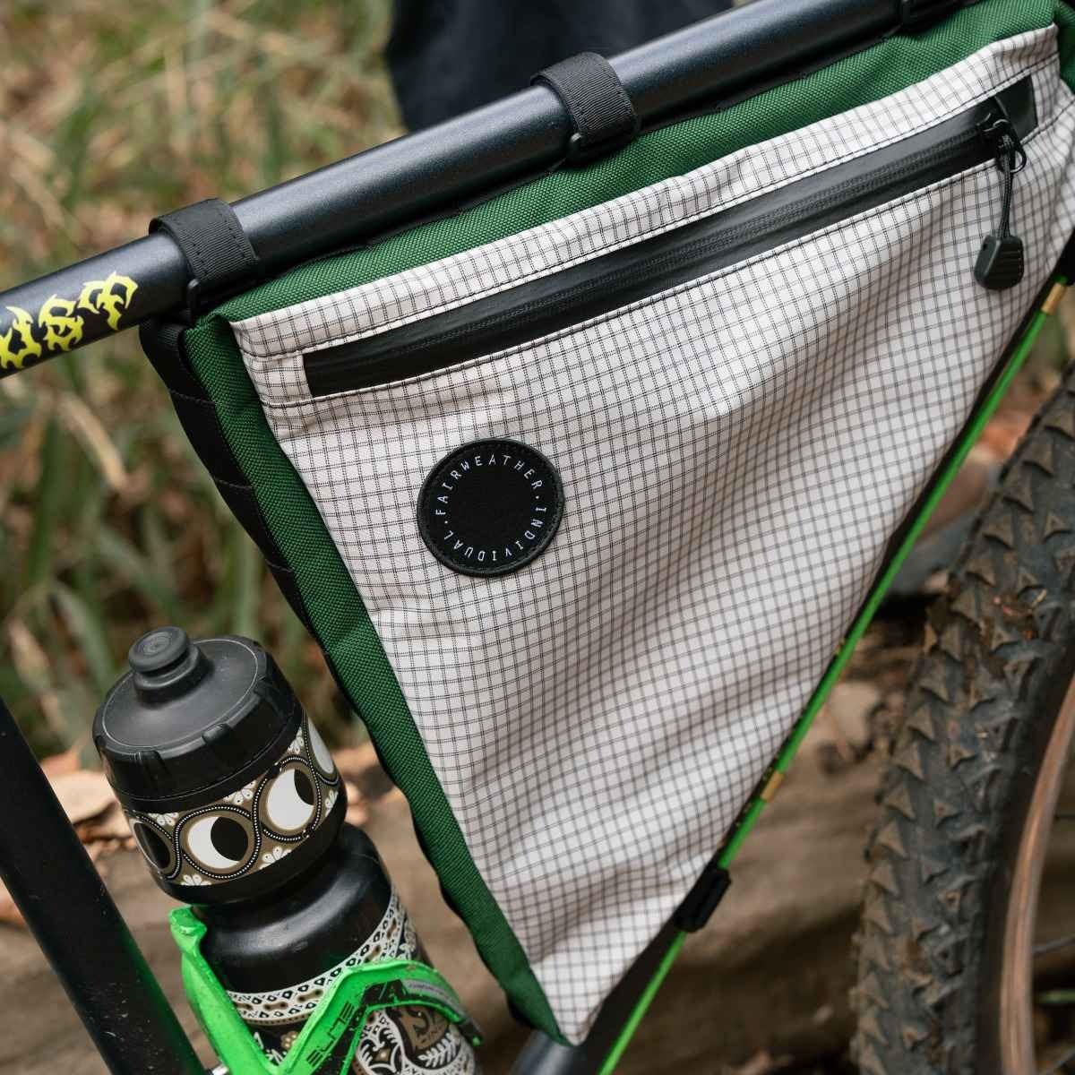 当日出荷可] FAIRWEATHER frame bag ADV hmpe rip light gray/green M