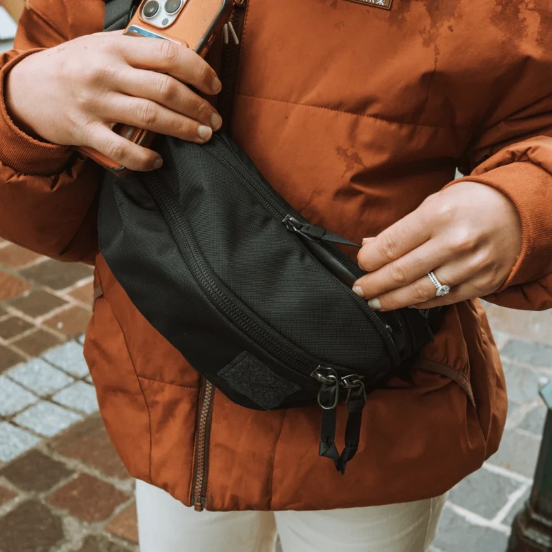 S*A様 EVERGOODS CAS2 Revised 2L Evergoods Civic Access Sling 2L (CAS2) Review - Best