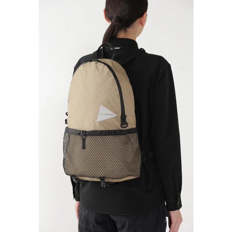 [当日出荷可][20%OFF] and wander ECOPAK 20L daypack off white [アンドワンダー]