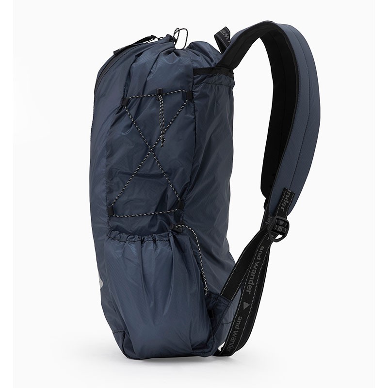 [当日出荷可] and wander sil daypack blue [アンドワンダー]