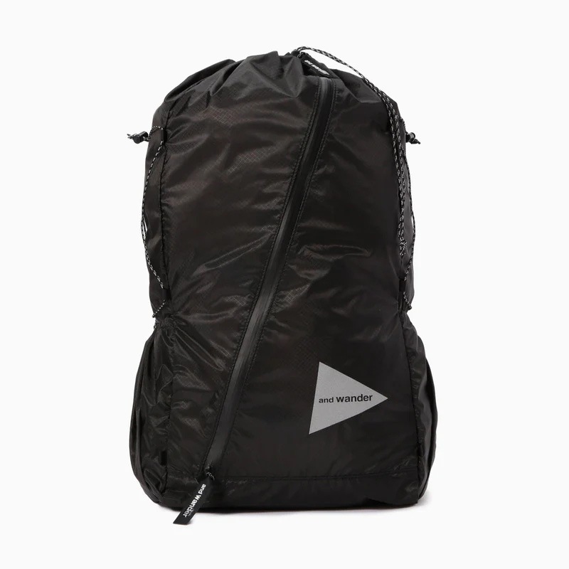 and wander sil daypack black [アンドワンダー]