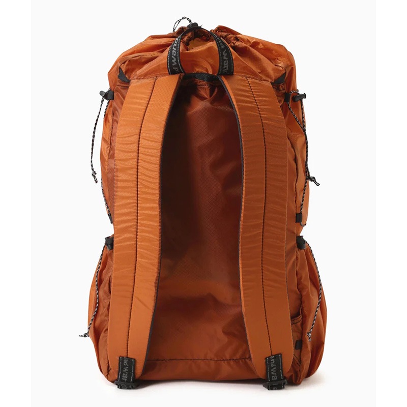 and wander sil daypack black [アンドワンダー]