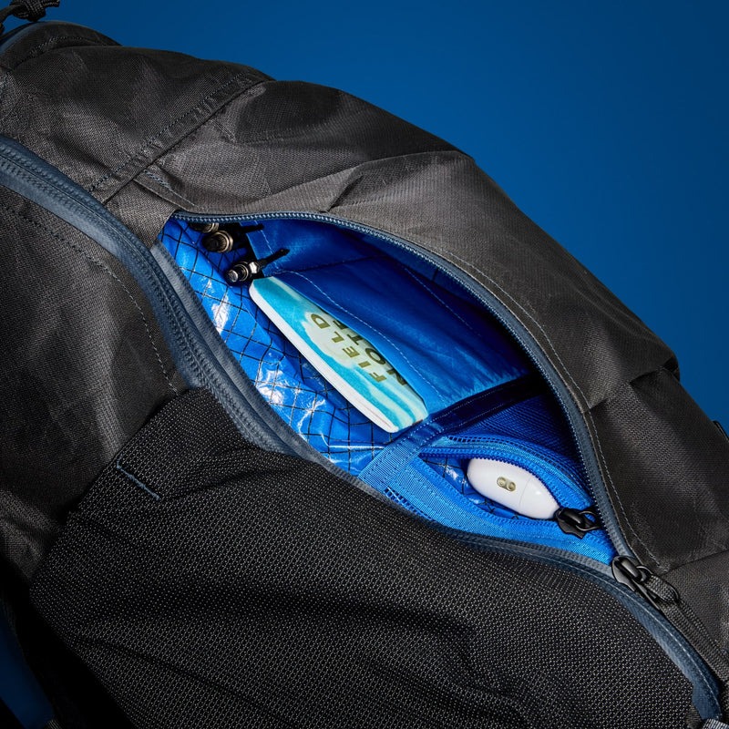 EVERGOODS MPL22 - Mountain Panel Loader 22L Carryology Kludde Edition Black Magic/Blue Flame [エバーグッズ]