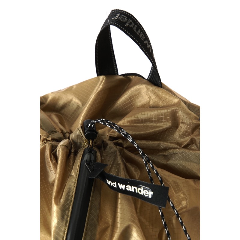 and wander hiking club sil daypack beige [アンドワンダー]