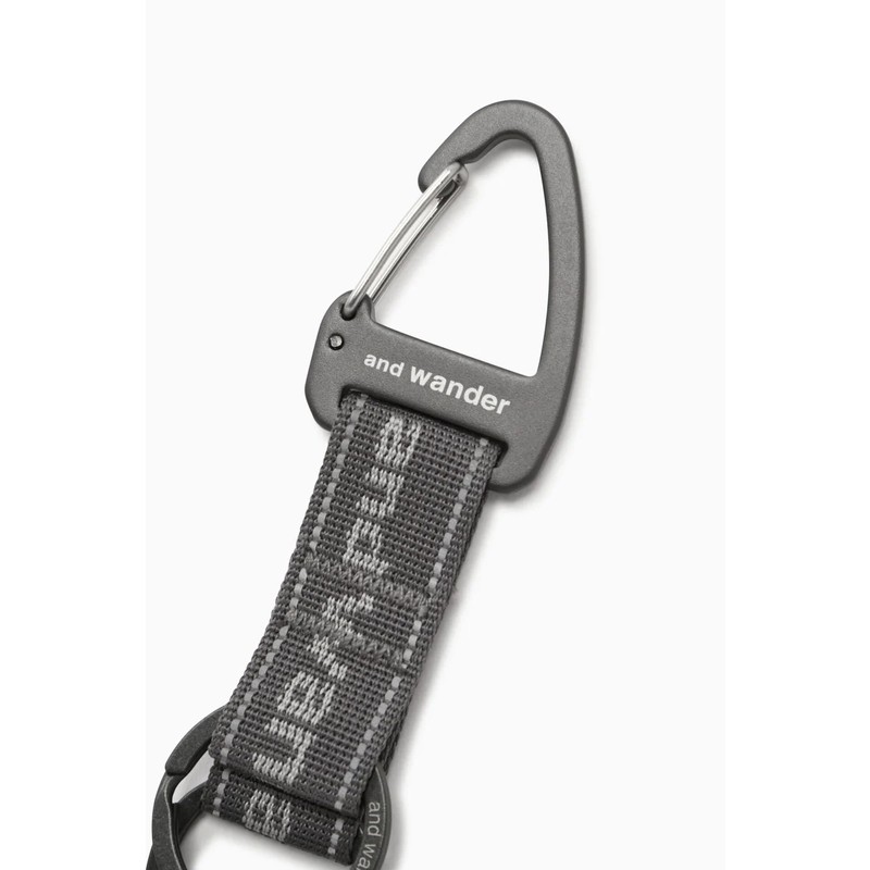 and wander key hook black [アンドワンダー]
