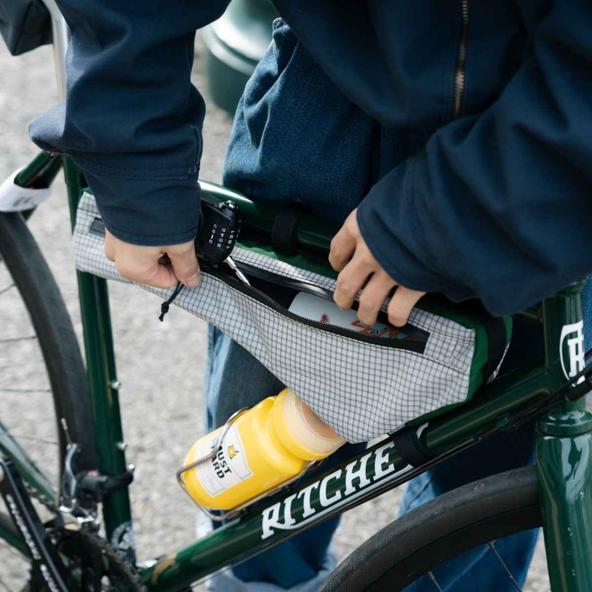 [当日出荷可] FAIRWEATHER frame bag SP hmpe rip light grey/green Lサイズ [フェアウェザー]
