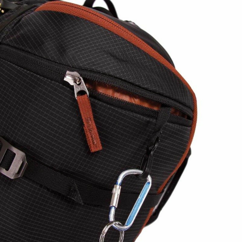 blue ice スクアロウ 22L ブラック [ブルーアイス]