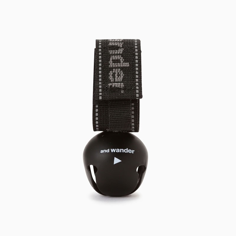 and wander bear bell black [アンドワンダー]