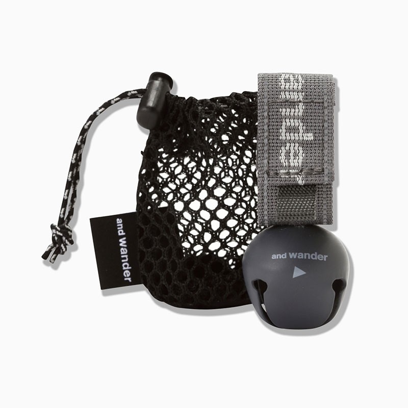 and wander bear bell charcoal [アンドワンダー]