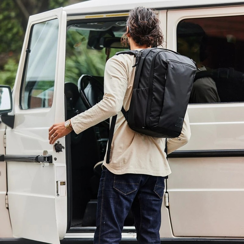 EVERGOODS CTB20 - Civic Travel Bag 20L Solution Black