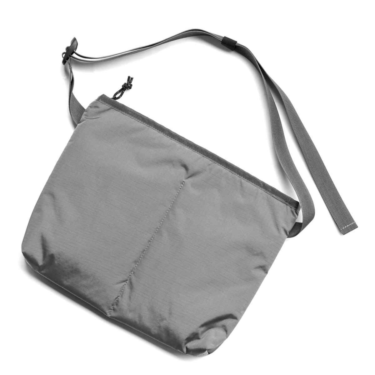 BLUE LUG stroll sacoche padding gray [ブルーラグ]