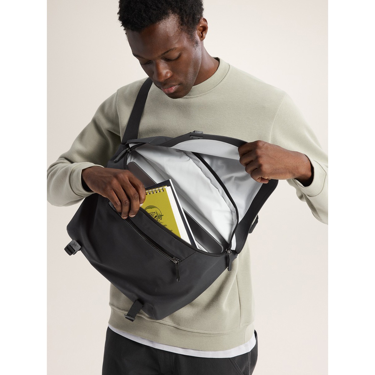 ARC'TERYX Granville 10 Courier Bag Black [アークテリクス]