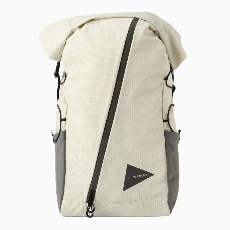 [当日出荷可] and wander ocean rip 25L backpack off white [アンドワンダー]