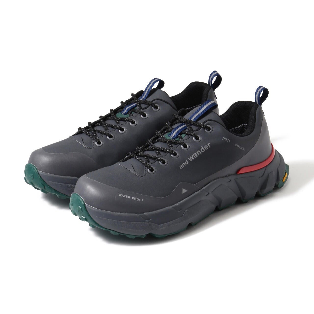 [当日出荷可][20%OFF] and wander waterproof trek shoes low charcoal [アンドワンダー]