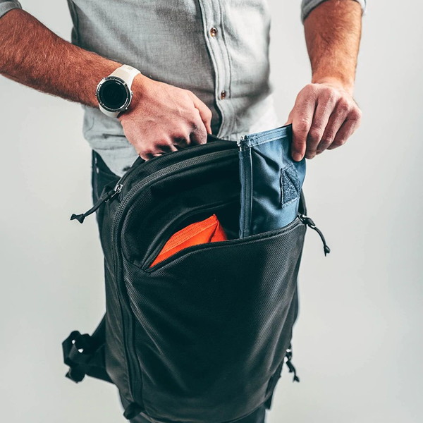 [当日出荷可] EVERGOODS PLC20 - Panel Loader Classic 20L Solution Black [エバーグッズ]