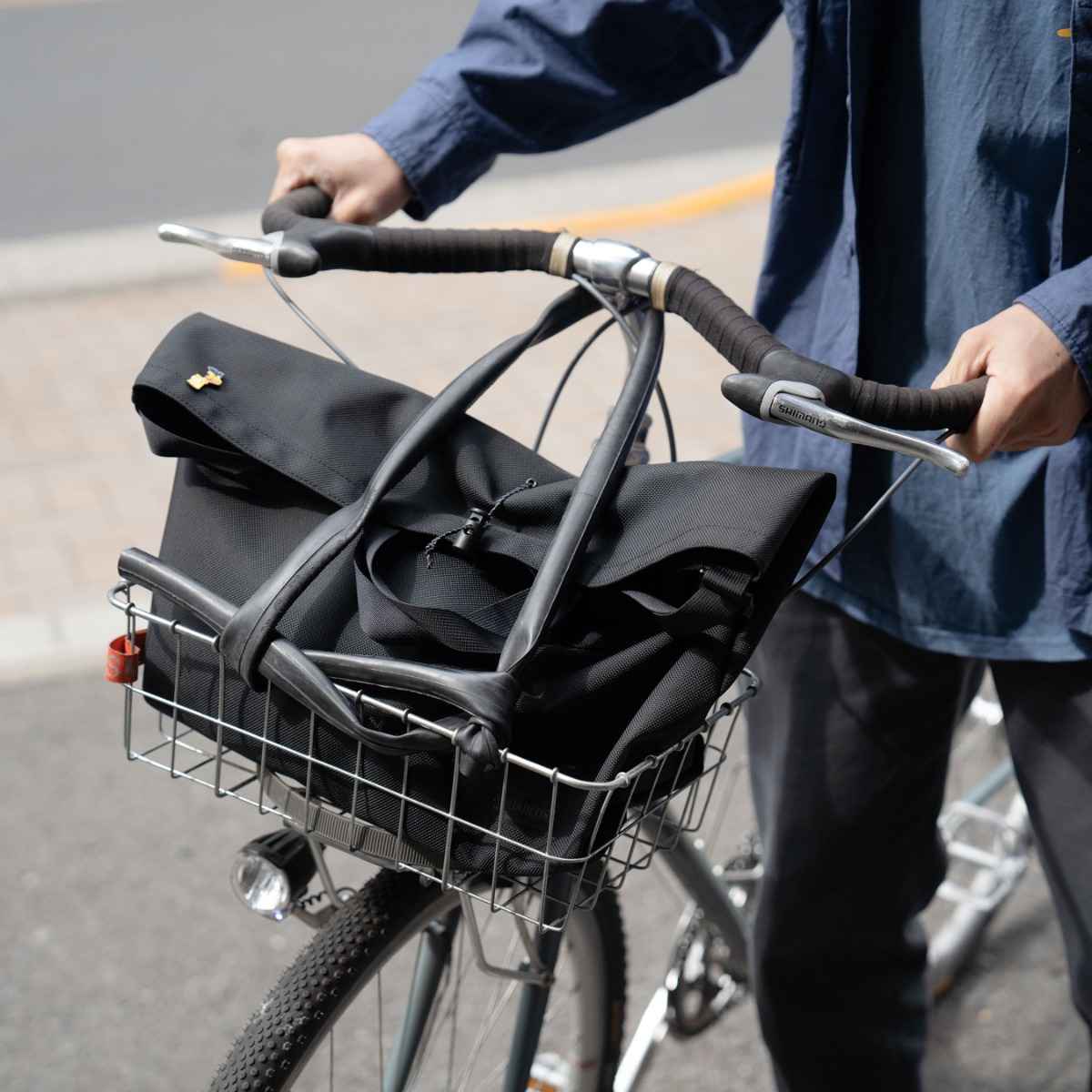 BLUE LUG 137 tote ballistic black [ブルーラグ]