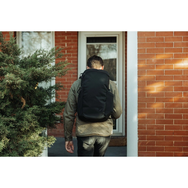 EVERGOODS CHZ26 - Civic Half Zip 26L Solution Black [エバーグッズ]