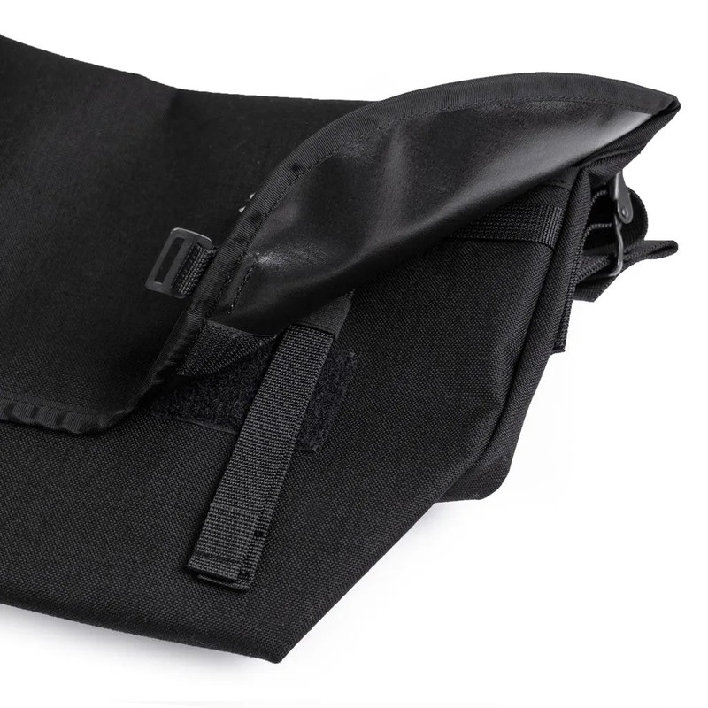 BLUE LUG the messenger bag half black [ブルーラグ]