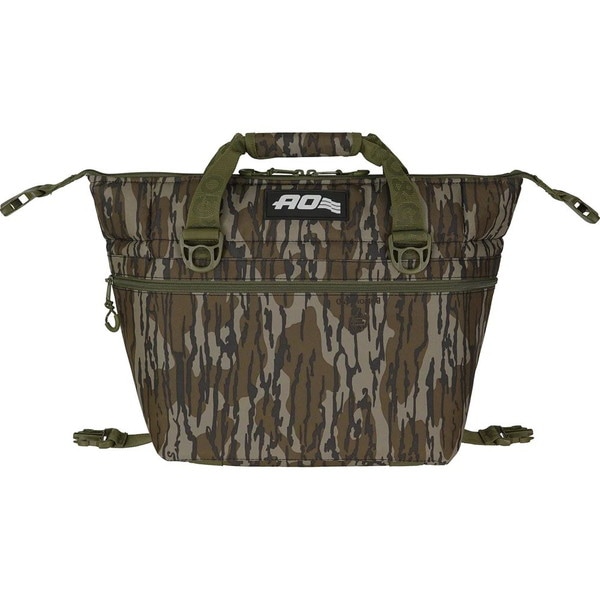 AO Coolers 12 パック キャンパス ソフトクーラー モッシーオーク