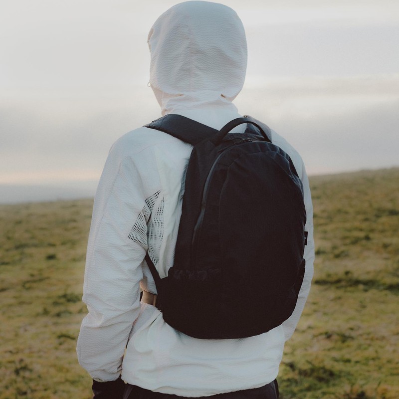 MOUNTAIN ROVER daypack mini Black [マウンテンローバー]