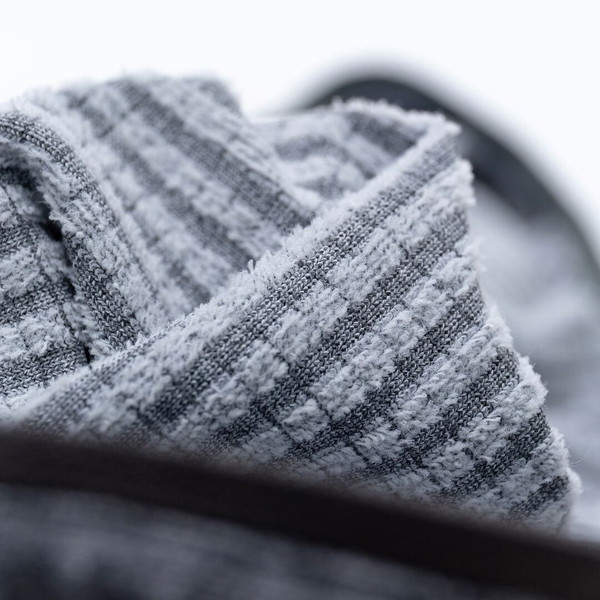 Tilak Mera Sweatshirts Hooded Charcoal [ティラック]