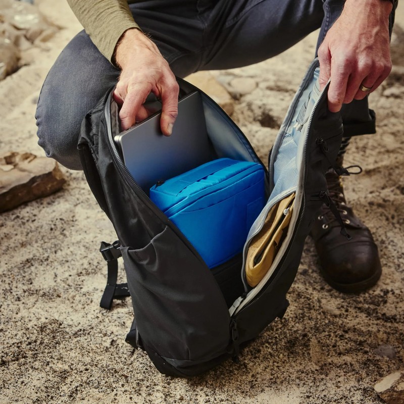 [当日出荷可] EVERGOODS MPL22 - Mountain Panel Loader 22L Solution Black [エバーグッズ]