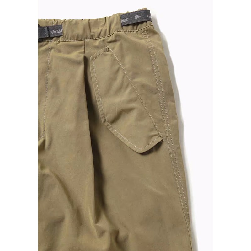 [当日出荷可] and wander side zip hem pants black [アンドワンダー]