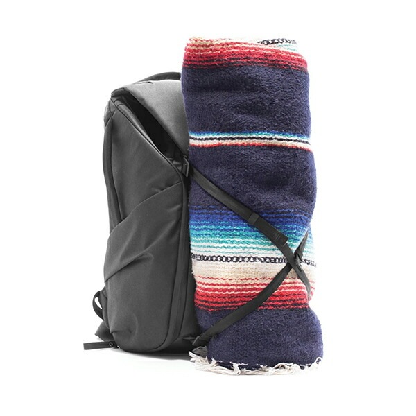 ピークデザイン Peak Design エブリデイ バックパック 30Lブラック Amazon.co.jp: 【国内正規品】PeakDesign ピークデザイン