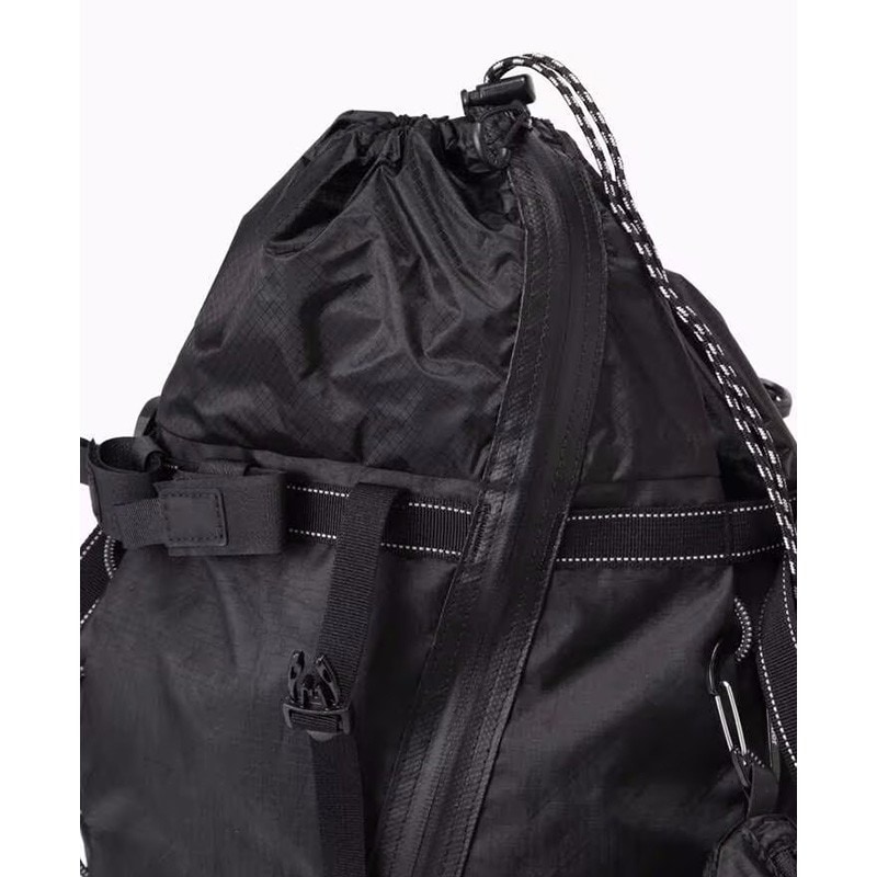 [当日出荷対応 平日12:00まで] and wander ECOPAK 30L backpack black [アンドワンダー]