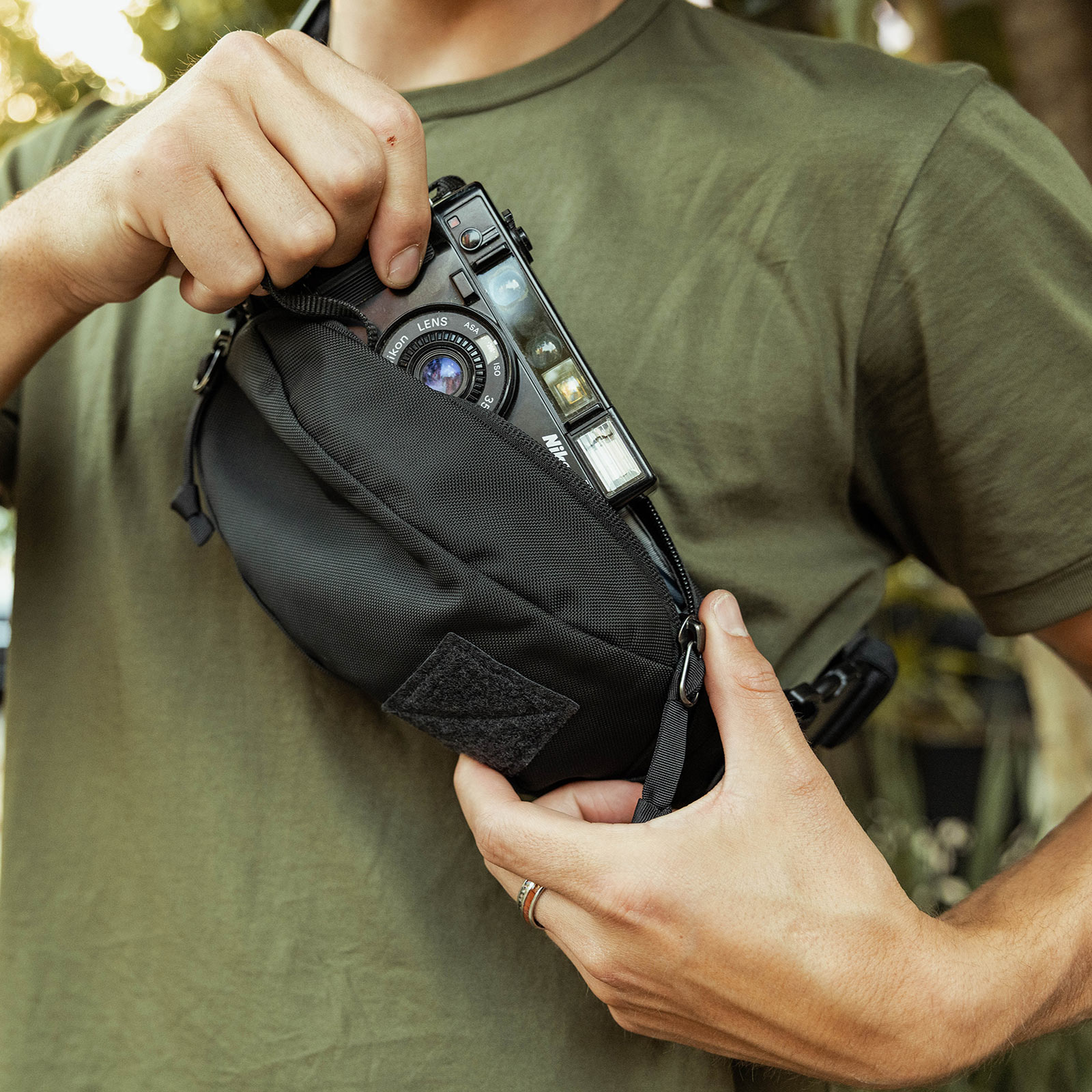 [当日出荷可] EVERGOODS CAS1 - Civic Access Sling 1L Solution Black [エバーグッズ]