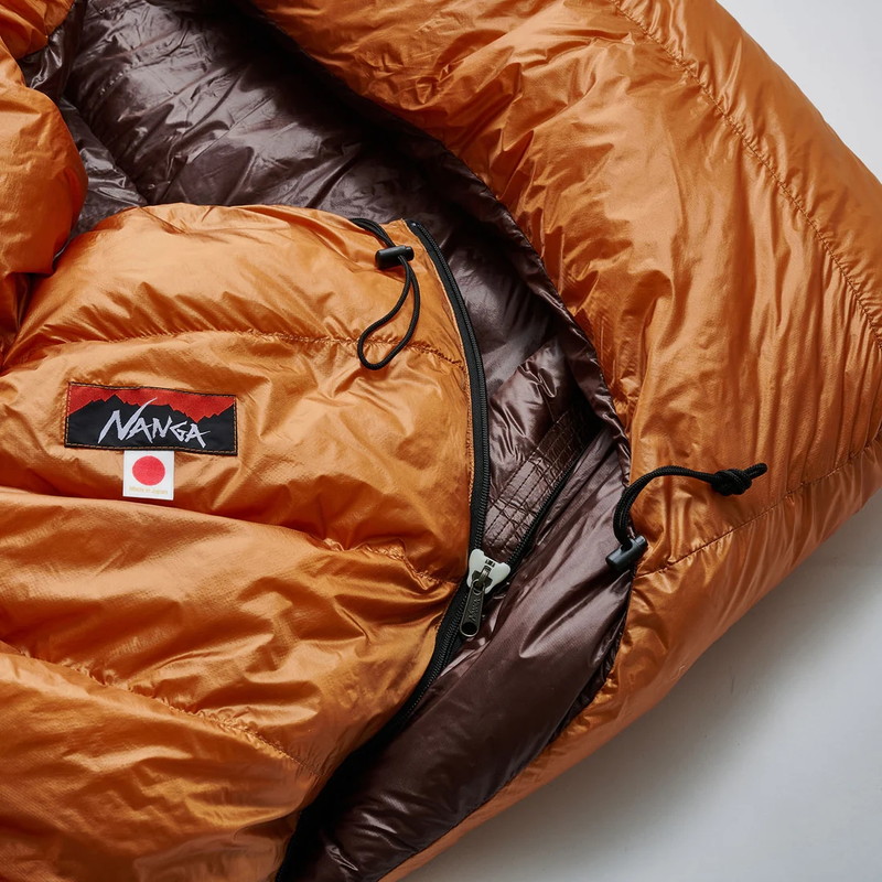 NANGA ラバイマーバッグW1000 寝袋　シュラフ　車中泊にも Amazon.co.jp: Nanga RABAIMA BAG W 1000 ラバイマバッグ : ファッション
