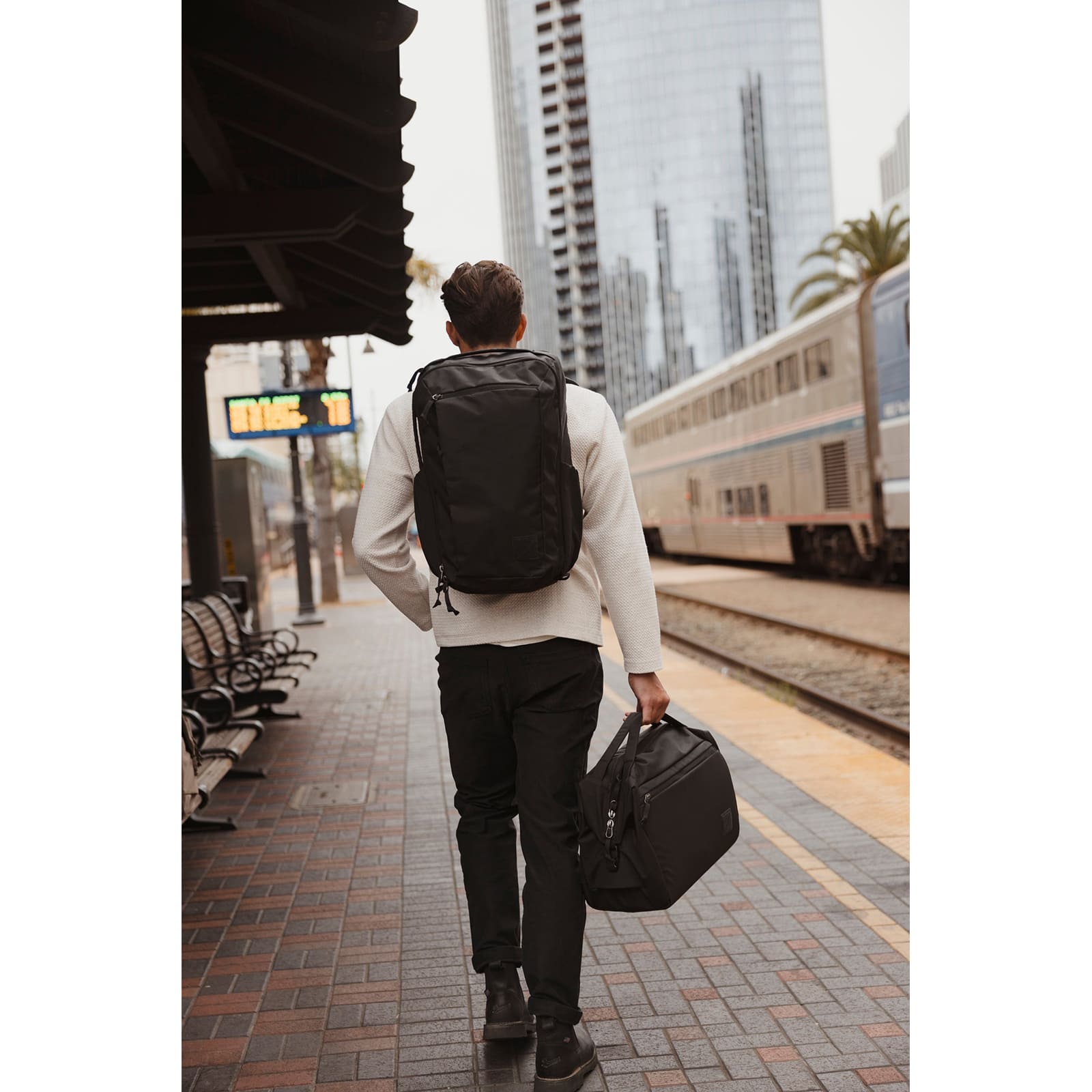 EVER30万円です。 当日出荷可] EVERGOODS TD25 - Transit Duffle 25L Solution Black
