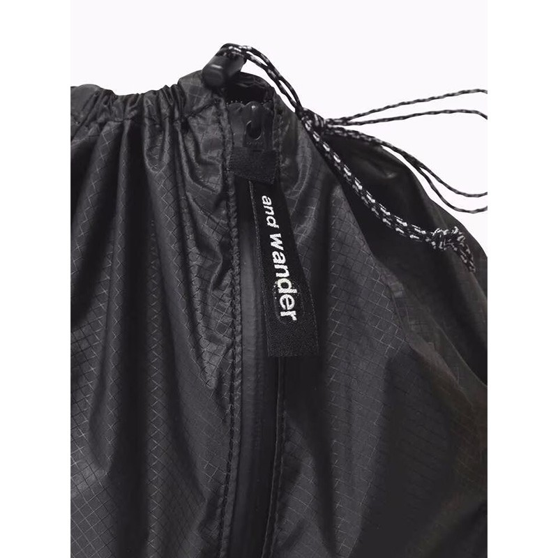 and wander sil daypack charcoal [アンドワンダー]