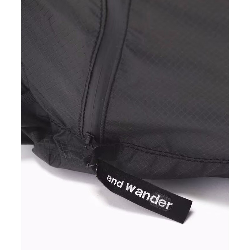 and wander sil daypack charcoal [アンドワンダー]