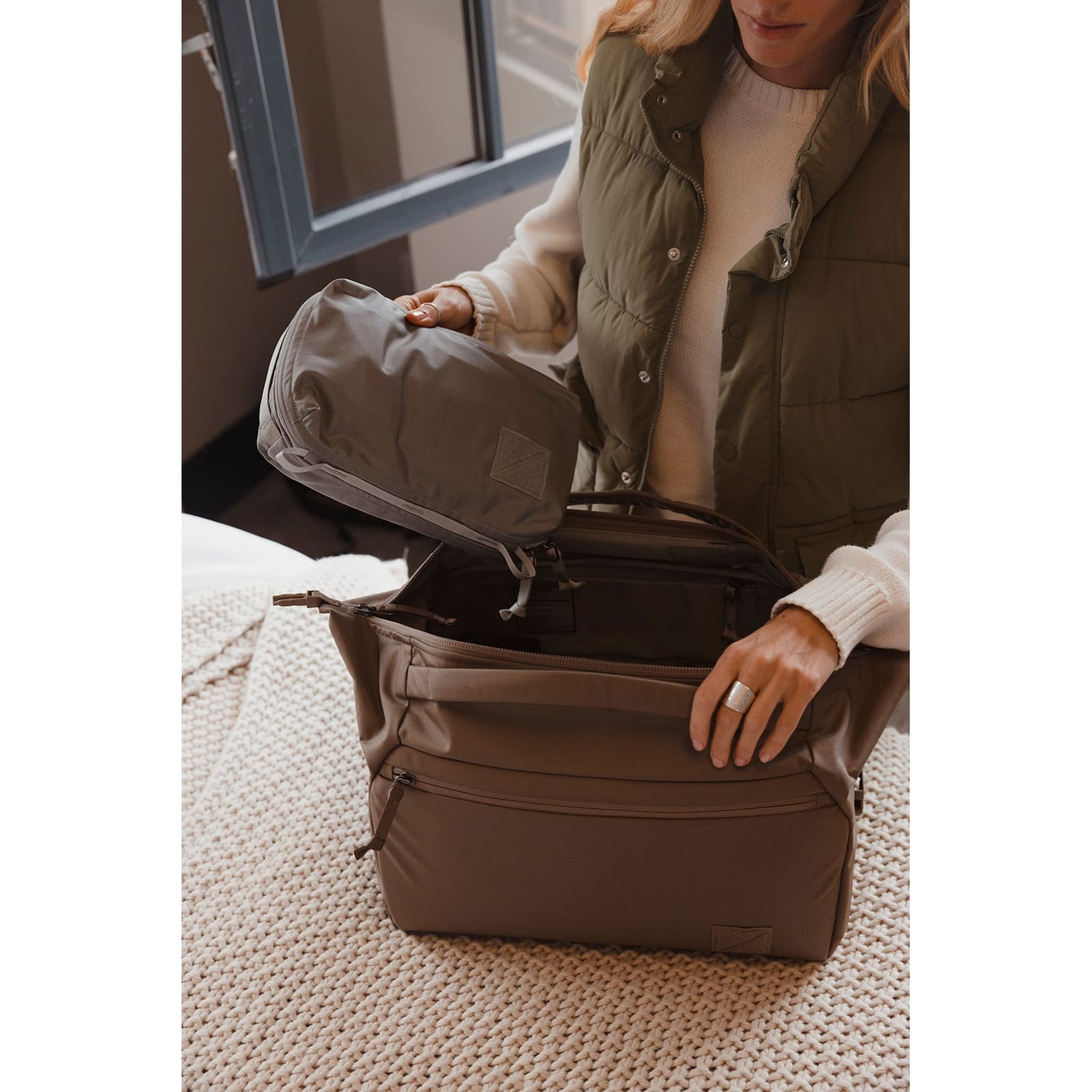 [当日出荷可] EVERGOODS TD25 - Transit Duffle 25L Fossil Brown [エバーグッズ]