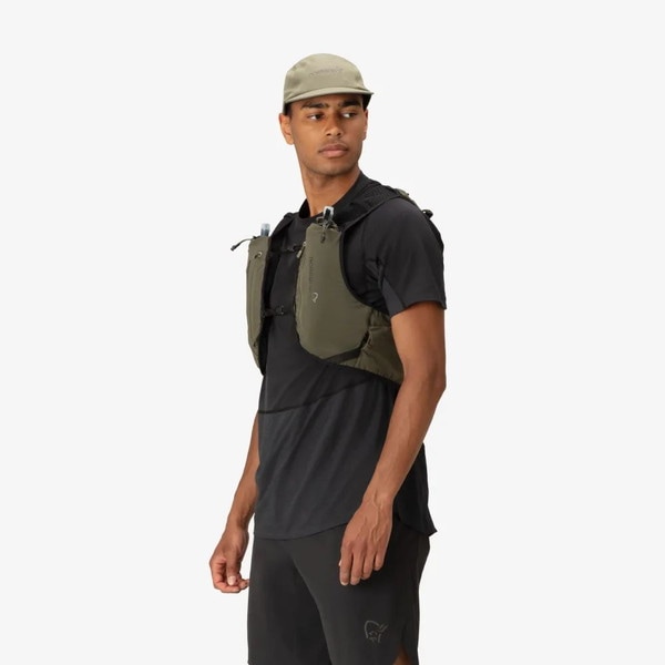 ノローナ　ランニング NORRONA senja econyl70 7L Pack Olive Night [ノローナ]
