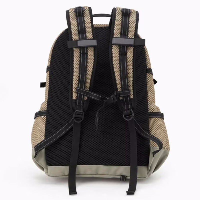 and wander 3D mesh backpack black [アンドワンダー]