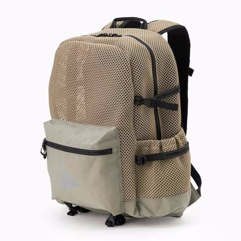 アンドワンダー And wander 3Dメッシュバックパック カーキ色